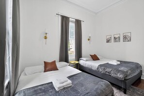 1 bedroom, desk, iron/ironing board, WiFi