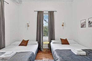 1 chambre, bureau, fer et planche à repasser, Wi-Fi