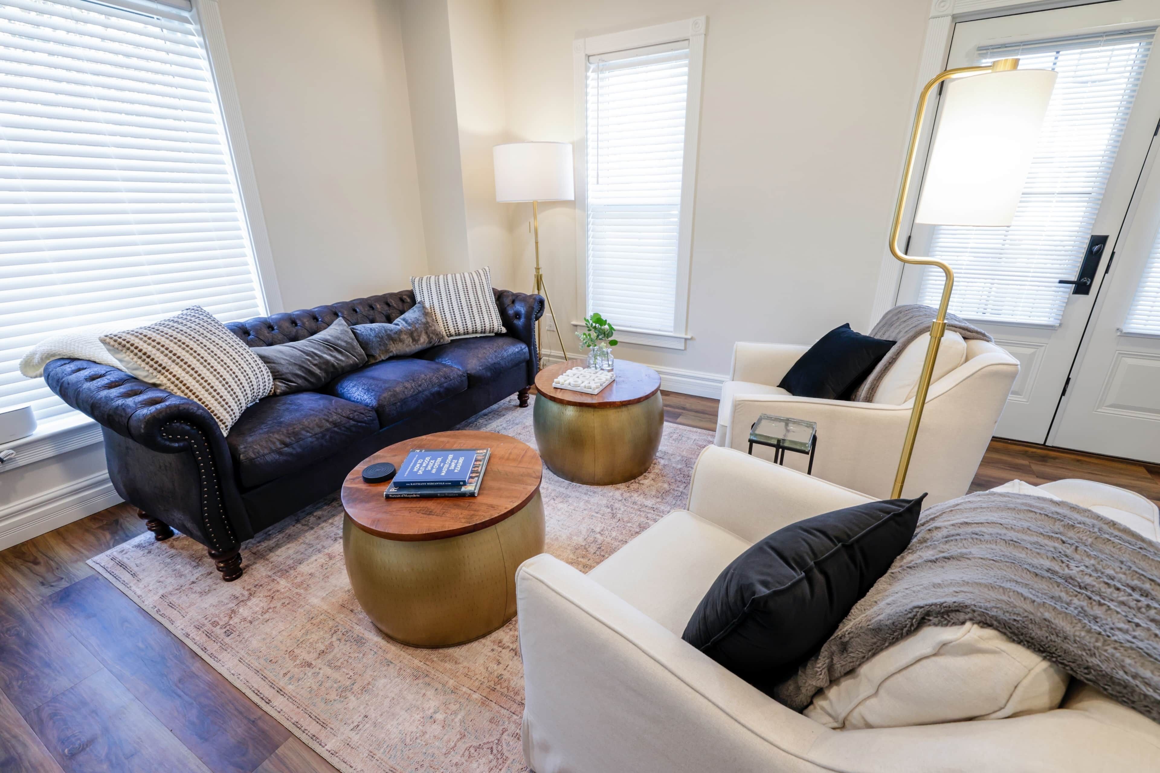 暖炉、ステレオ