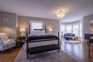 3 makuuhuonetta, silitysrauta/-lauta, Wi-Fi, vuodevaatteet