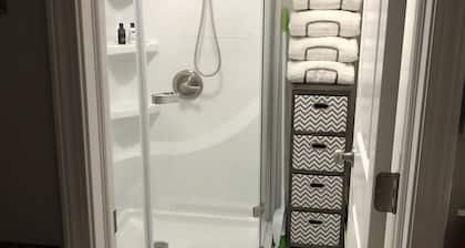 All-inclusive studio apartment with utilities included-Unit 4