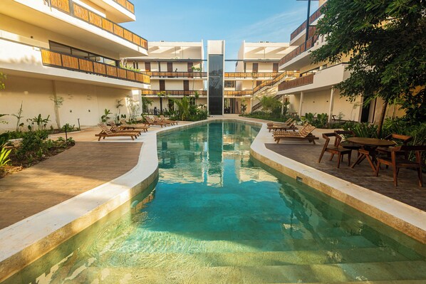 Outdoor pool, open 9:00 AM to 10:00 PM, sun loungers - Nativa Tulum Playa by The Spot Rentals (Tulum)