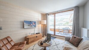 Unclassified image, 3 of 3, button - 2-room Apartment 2a+2e (Huez)