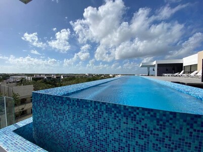 Infinity pool WiFi tulum