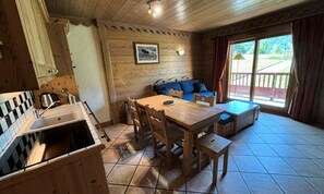 Interior - THE Gypsum Chalets A02 (Les Belleville)