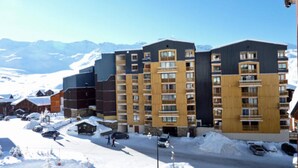 Exterior - Apartment in Arolles With Ski Access (Les Belleville)