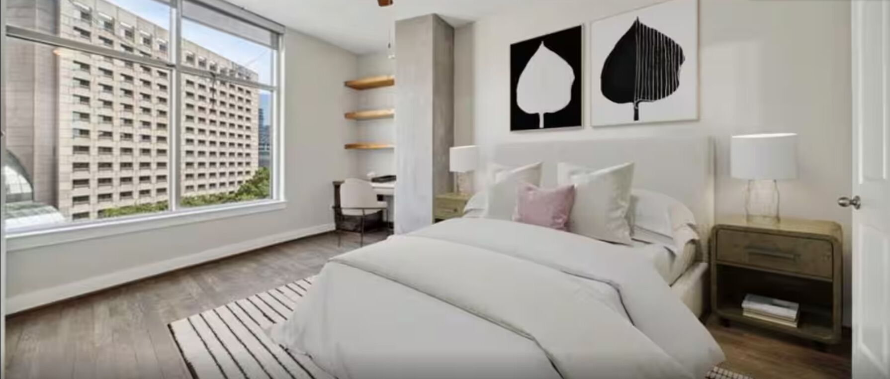 3 室のベッドルーム、アイロン / アイロン台、WiFi、ベッドシーツ