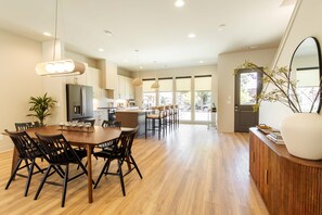 Dining - Unit 3 I Experience Noa Nashville | 4BR Luxury Retreat + Resort Pool (Nashville)