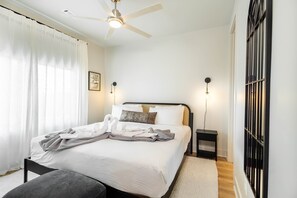 4 slaapkamers, een strijkplank/strijkijzer, wifi, beddengoed