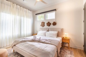 4 soverom, strykejern/-brett, wi-fi og sengetøy