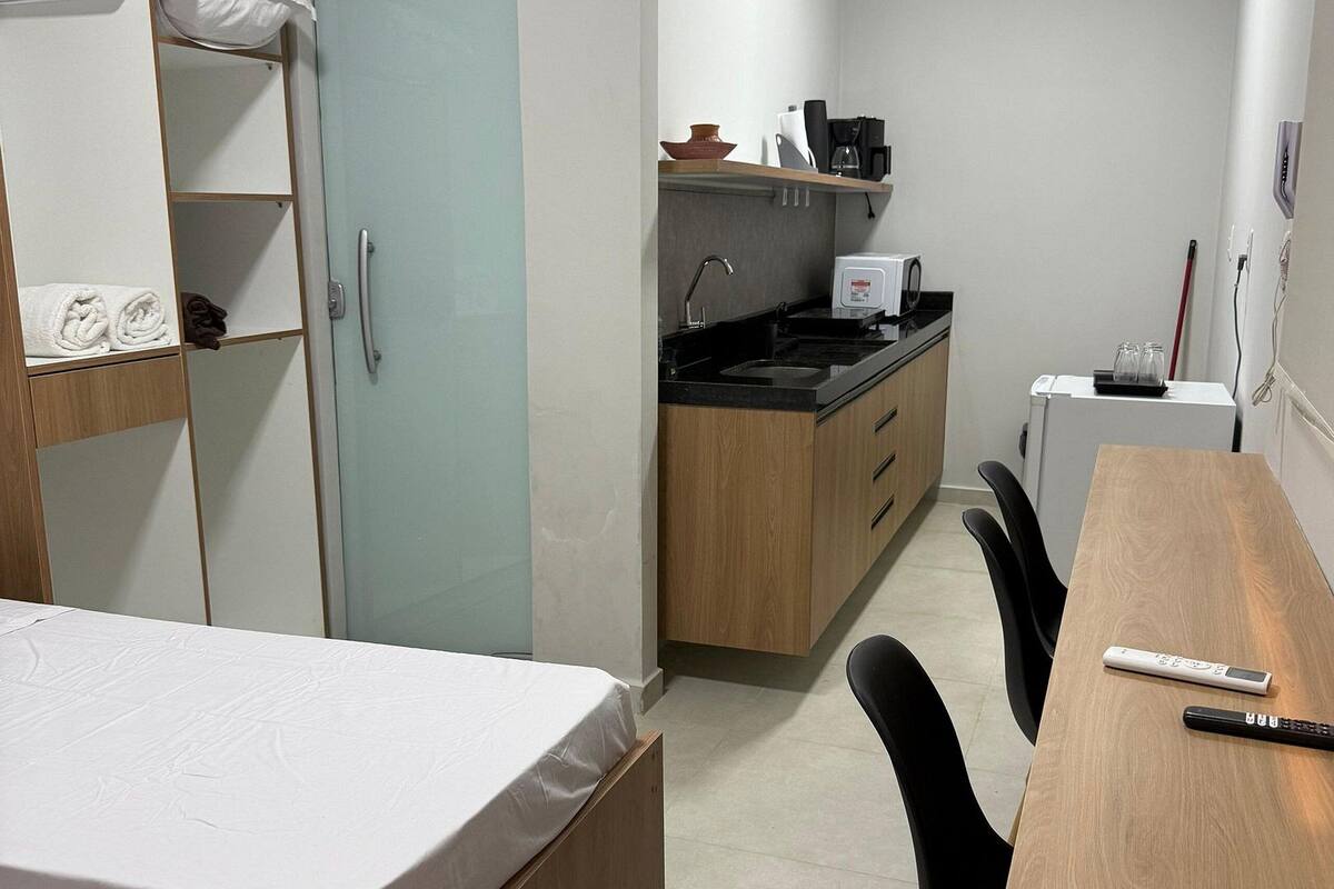 Basic Studio | Desk, laptop workspace, free WiFi, bed sheets