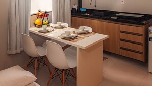 Ảnh chưa phân loại, 4 trong số 136 ảnh, nút