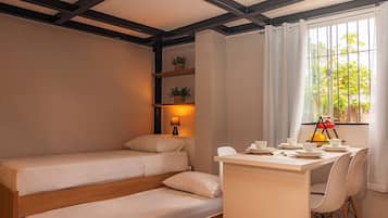 Apartamento básico | Escrivaninha, espaço de trabalho para notebook, Wi-Fi de cortesia