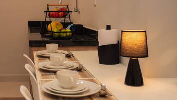 Comfort Apartment | Dining