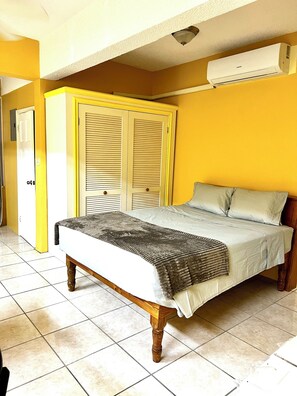 1 bedroom, WiFi, bed sheets, wheelchair access