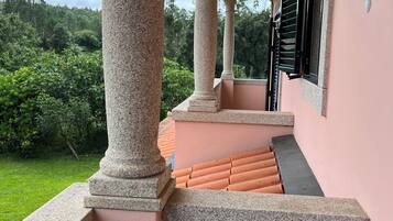 Enceinte de lâhĂ©bergement