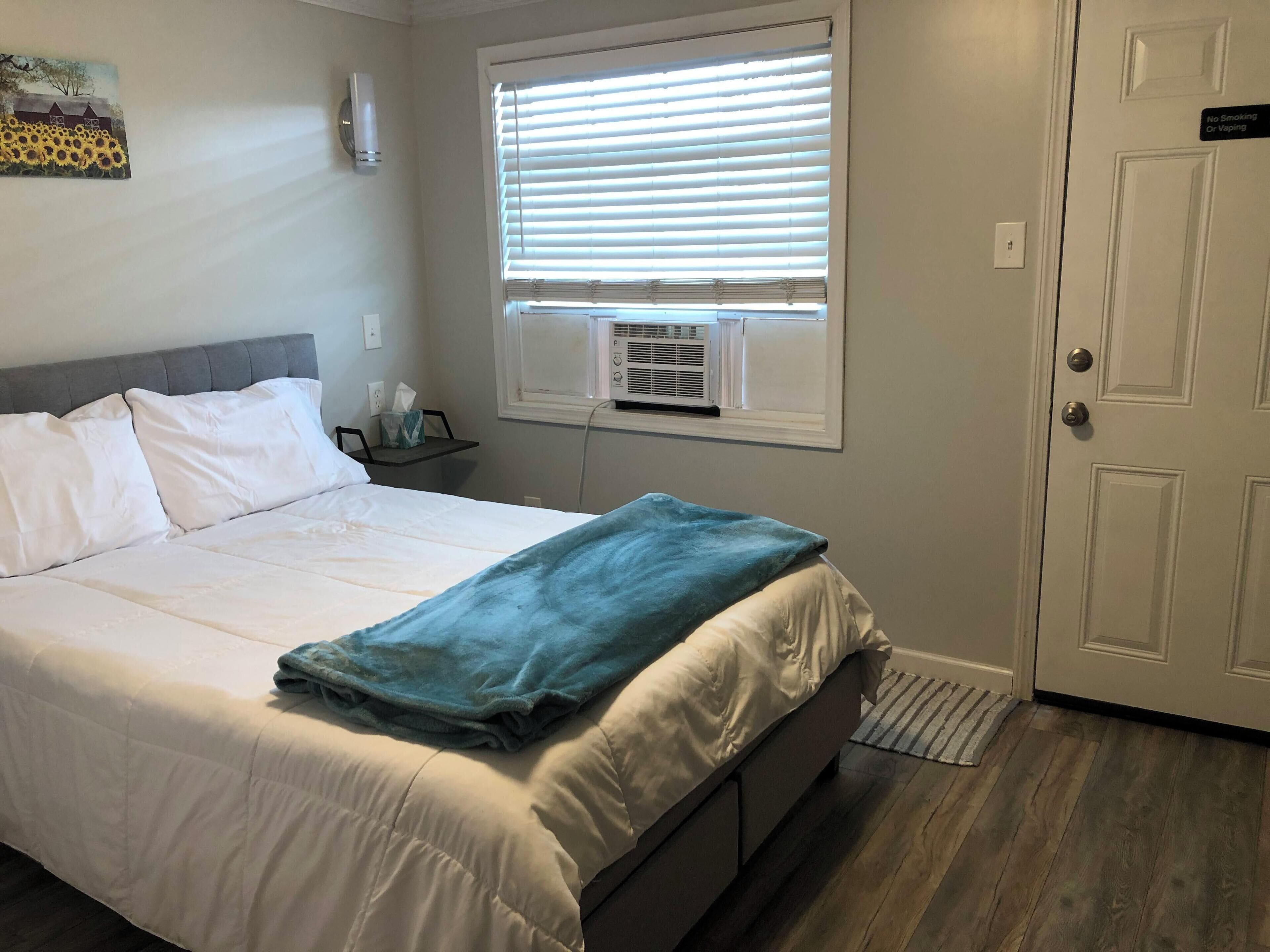 1 bedroom, iron/ironing board, WiFi, bed sheets