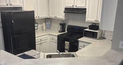 Cozy Sandy Springs Haven