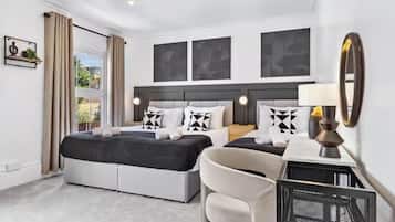 4 bedrooms, iron/ironing board, free WiFi, bed sheets