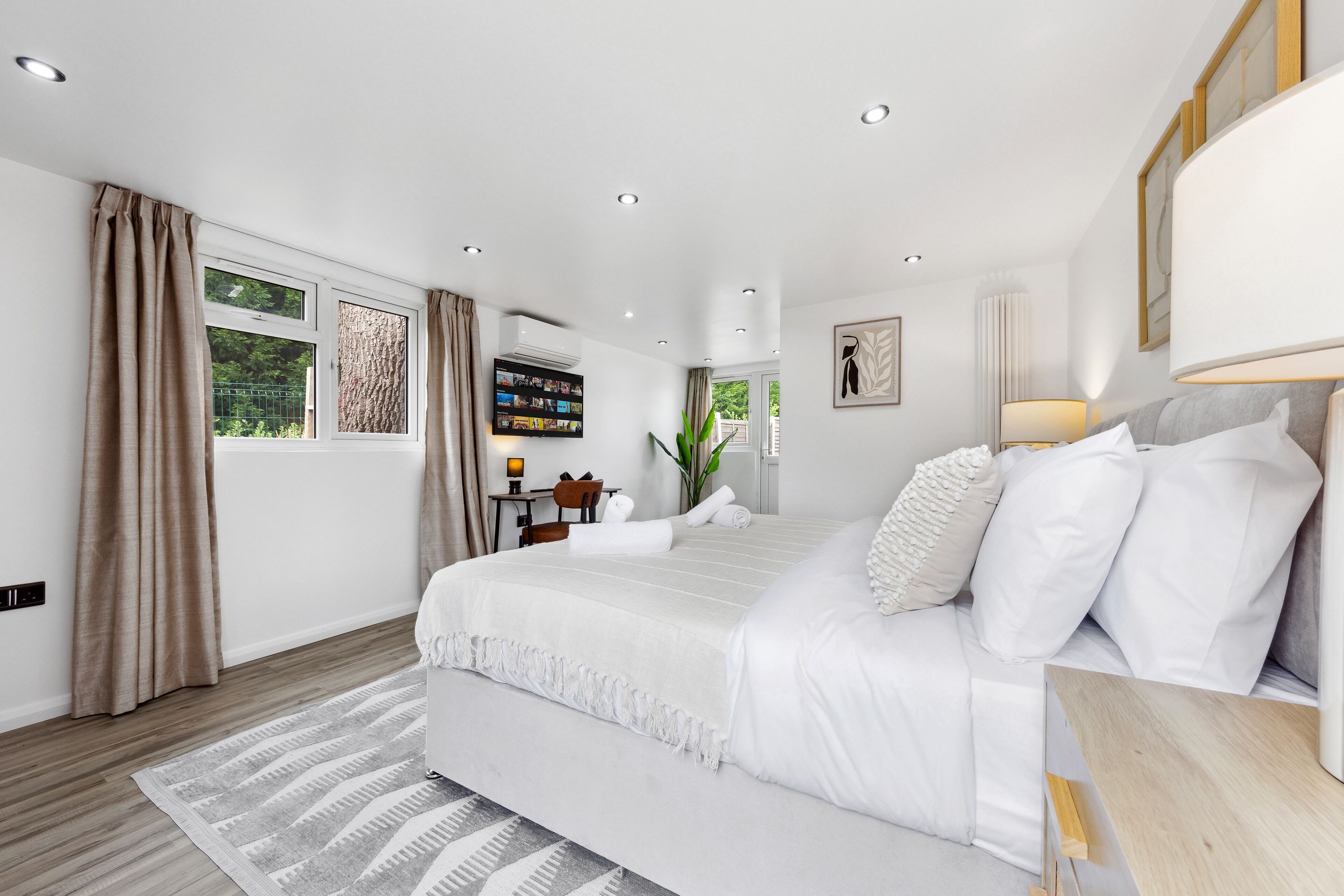 6 makuuhuonetta, silitysrauta/-lauta, internet, vuodevaatteet