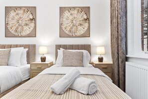 Silitysrauta/-lauta, internet, vuodevaatteet