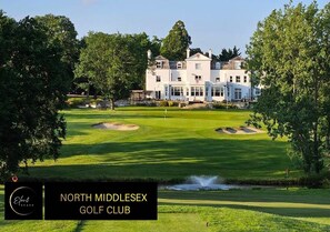 Golf - Modern Arnos Grove Studio w/ Air Conditioning (Greater London)