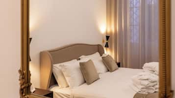 Minibar, coffres-forts dans les chambres, rideaux occultants