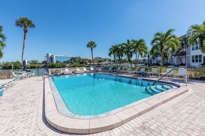 Imagen sin descripción, 3 de 36, botón