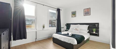 2 sovrum, strykjärn/strykbräda, gratis wi-fi och sängkläder