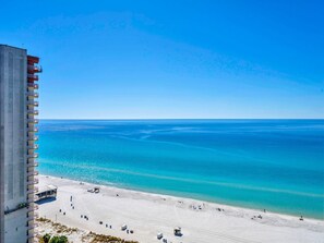 Appart'hôtel, 1 grand lit et 1 canapé-lit (Shores of Panama 1711) | Plage