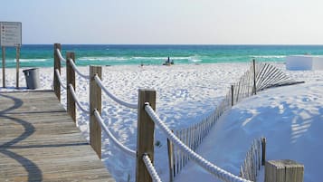 Condo, 1 cama King size y sofá cama (Sea Oats 211) | Playa