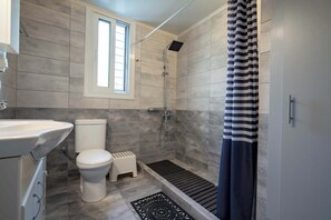 Towels, soap, toilet paper