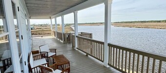New 5BR Bayfront Home | Fishing, Kayaking & Boat Launch Access