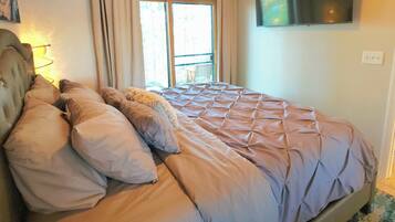 1 bedroom, iron/ironing board, free WiFi, bed sheets