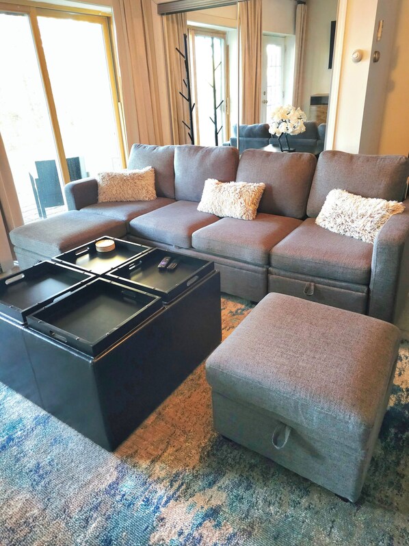 Smart TV y chimenea 