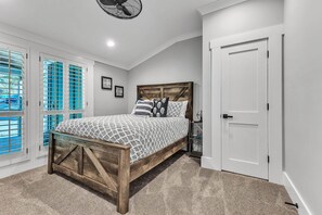 4 bedrooms, WiFi, bed sheets