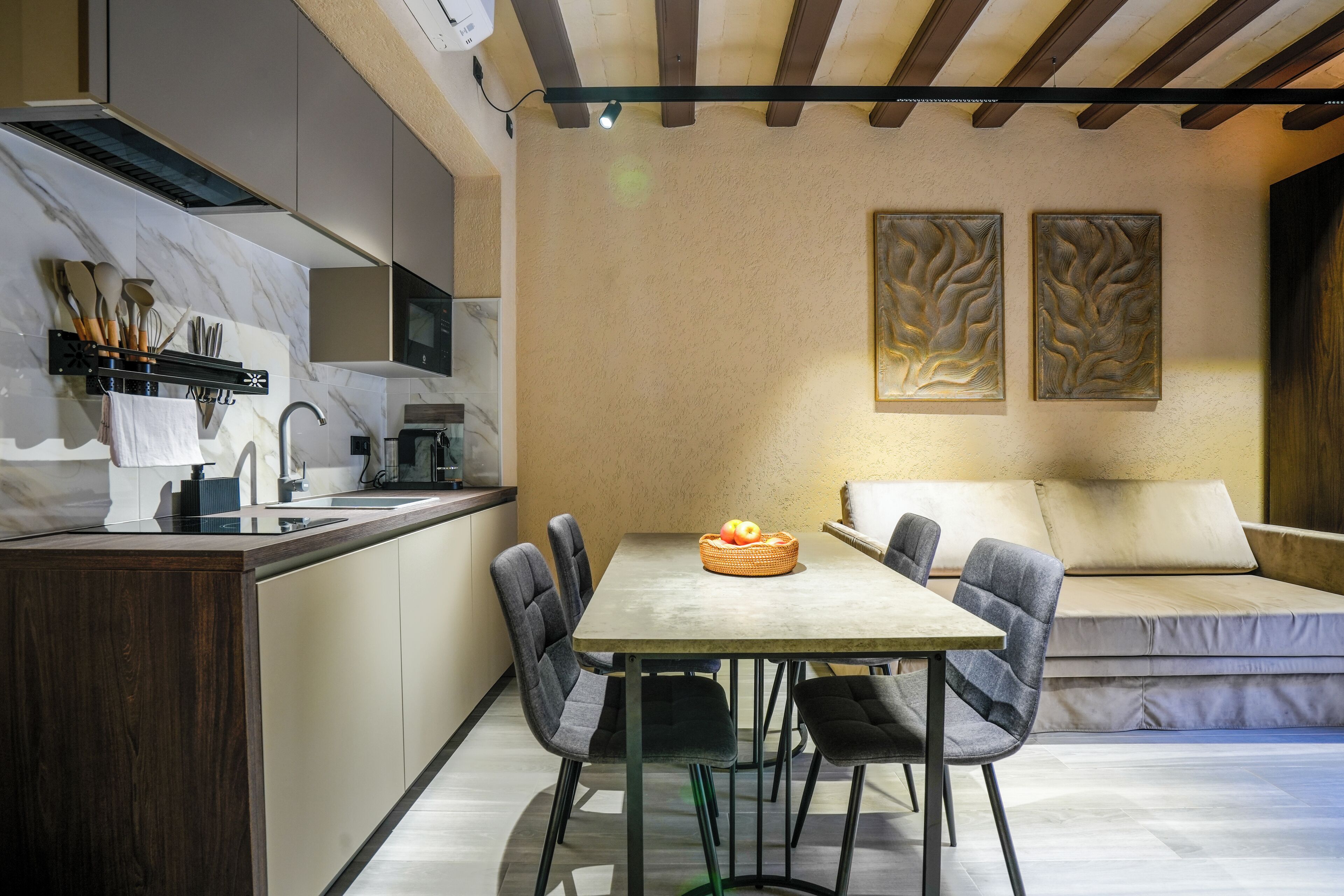 Luxury Duplex, Balcony, Garden View | Free WiFi