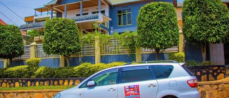 Reka bentuk bangunan