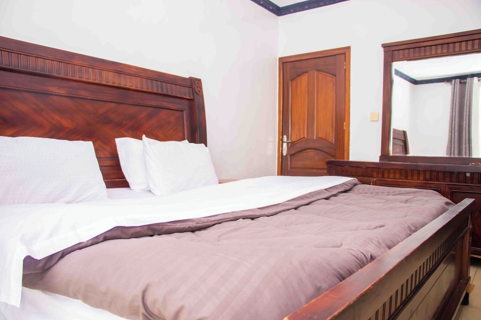 Villa, Balcony, City View | In-room safe, desk, laptop workspace, iron/ironing board