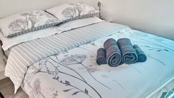 1 Schlafzimmer, WLAN, Bettwäsche