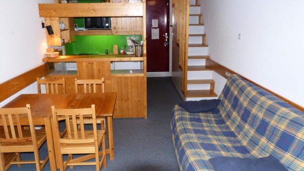 Unclassified image, 1 of 3, button - 2-room Duplex Apartment for 6 People, Ski-in/ski-out, in the Village of Charmettoger in Arc 1800 (Bourg-Saint-Maurice)