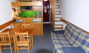 Interior - 2-room Duplex Apartment for 6 People, Ski-in/ski-out, in the Village of Charmettoger in Arc 1800 (Bourg-Saint-Maurice)