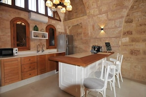 Fridge, microwave, stovetop, electric kettle