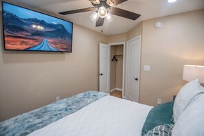 1 bedroom, desk, iron/ironing board, free WiFi