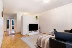 WiFi, bed sheets - Arctic City Apartment By Lapland Host (Rovaniemi)