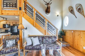 TV, peis og DVD-spiller