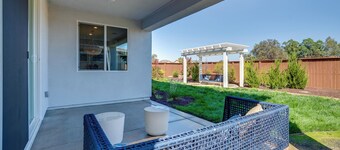 Elegant & Spacious Retreat w/ Yard in Woodland!