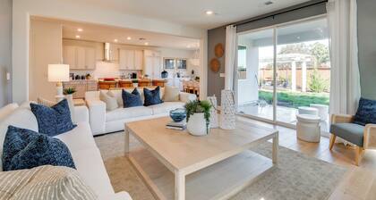 Elegant & Spacious Retreat w/ Yard in Woodland!