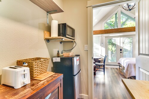 Explore Columbia Gorge: Quiet Camas Studio!