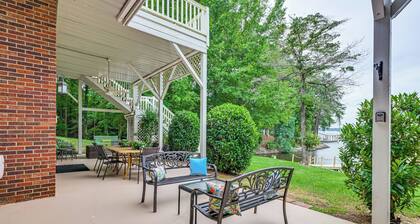 'Sunset Central' - Lake Norman Getaway with Dock